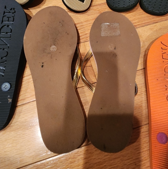 Designer Bundle Flip-Flops! - Picture 6 of 16